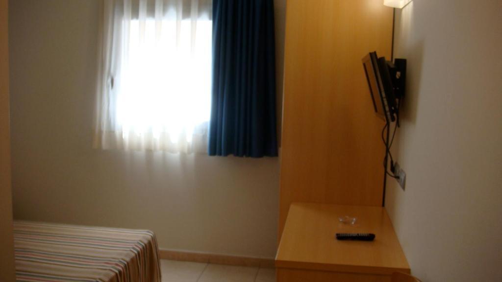 Hotel Blauet By Bossh Hotels เอลปรัตเดยูเบรกัต ห้อง รูปภาพ