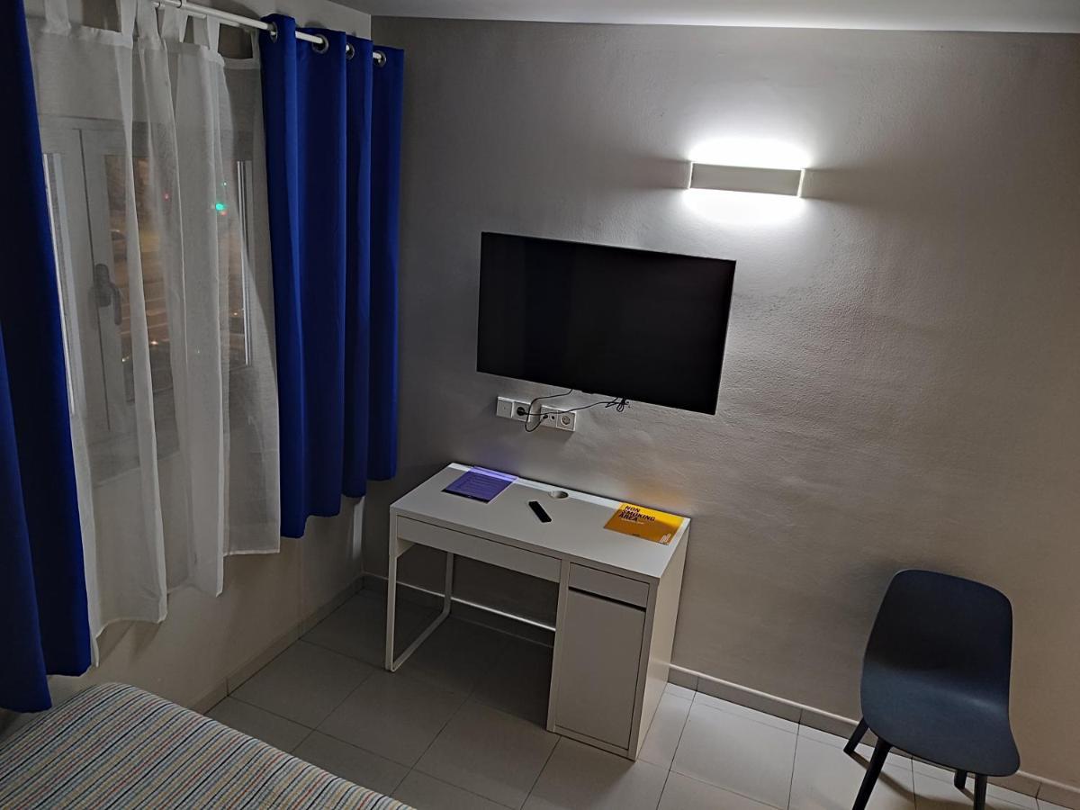 Hotel Blauet By Bossh Hotels เอลปรัตเดยูเบรกัต ภายนอก รูปภาพ