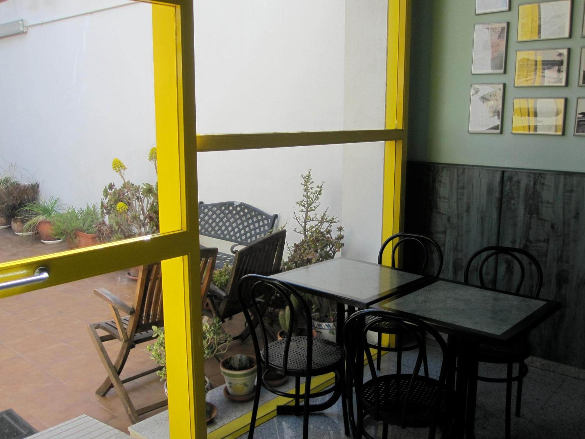 Hotel Blauet By Bossh Hotels เอลปรัตเดยูเบรกัต ภายนอก รูปภาพ